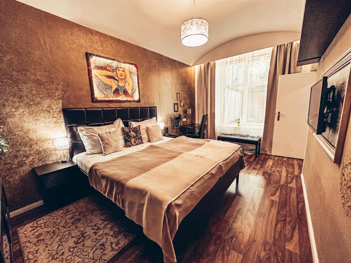 Alfons Boutique Hotel Praha Bagian luar foto