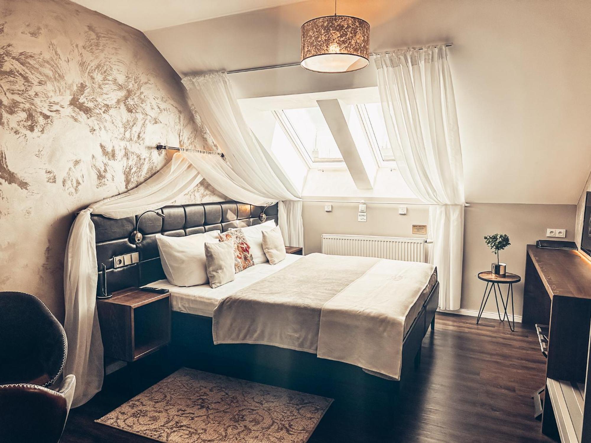 Alfons Boutique Hotel Praha Bagian luar foto