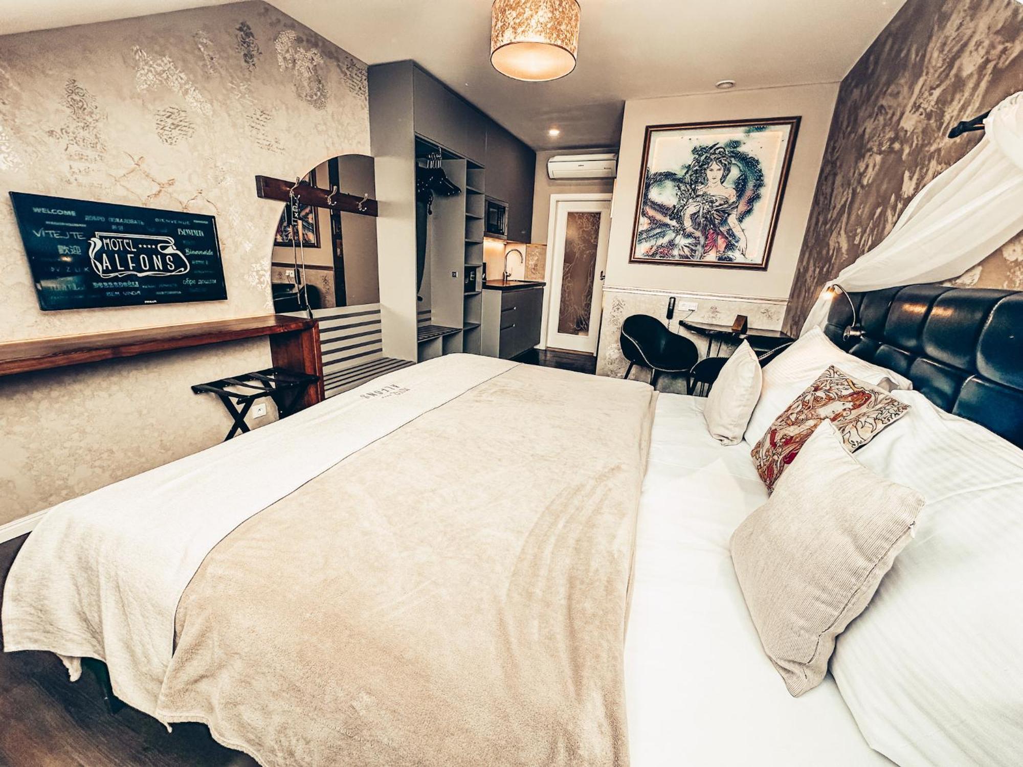 Alfons Boutique Hotel Praha Bagian luar foto