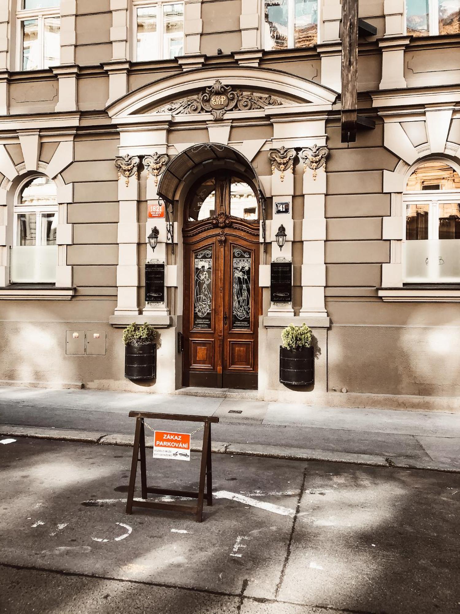 Alfons Boutique Hotel Praha Bagian luar foto