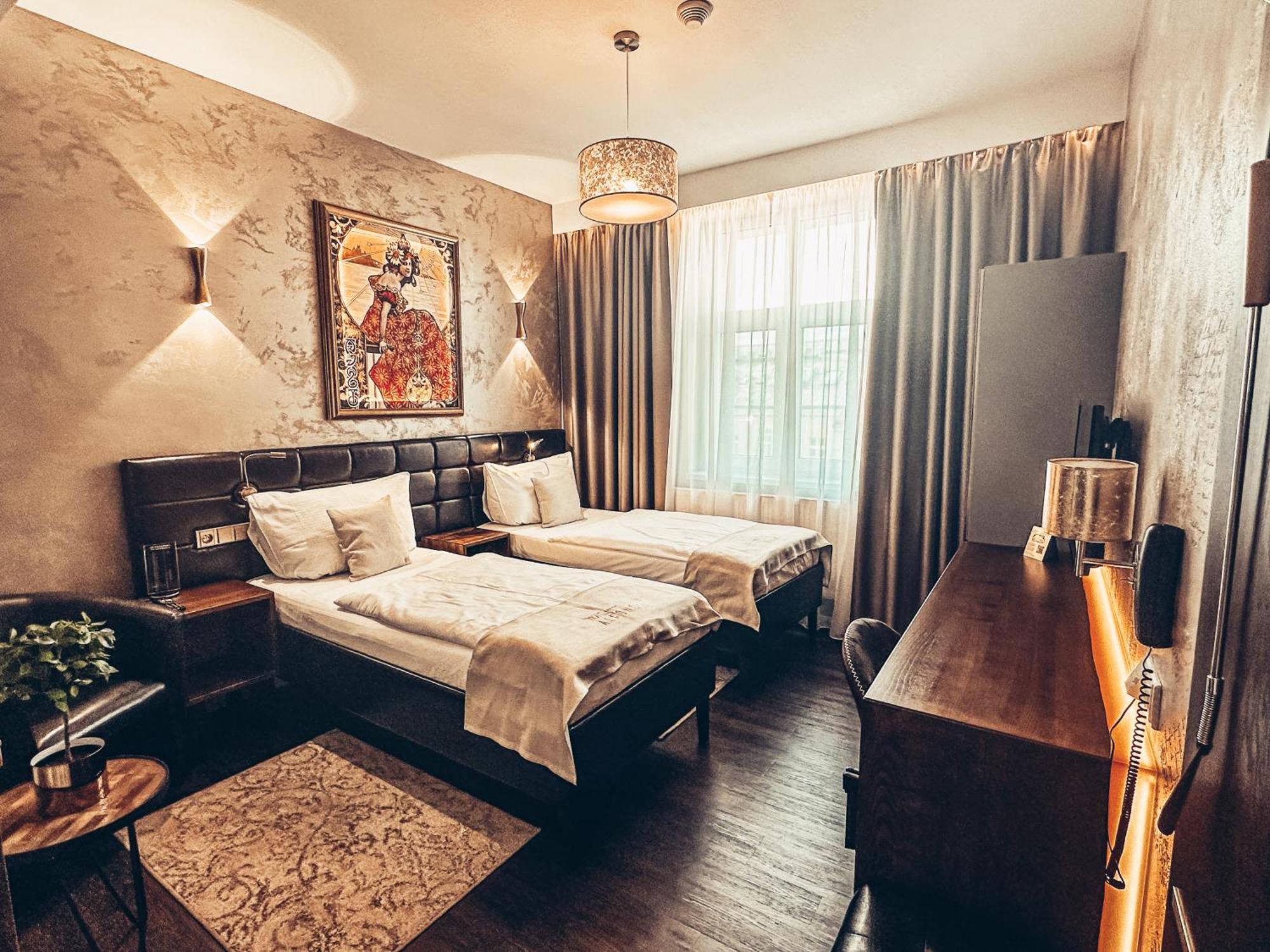 Alfons Boutique Hotel Praha Bagian luar foto